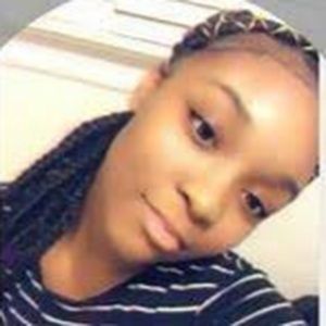 Meet your Posher, Destini